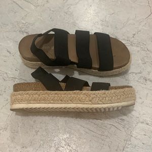 Madden girl sandal